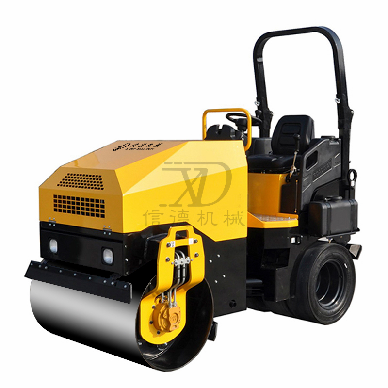 1565430552742728.jpg 2.0A型雙驅(qū)壓路機.jpg