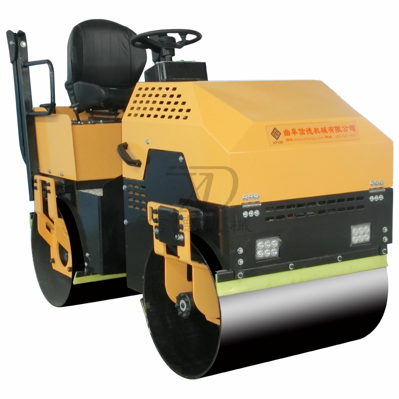 1565430850119456.jpg 2.0T型雙驅(qū)壓路機(jī).jpg